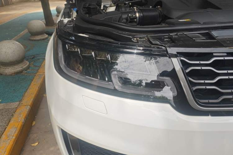 Used Land Rover Range Sport 2019 3.0 L6 HSE DYNAMIC Right Front Headlight