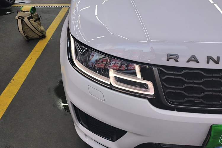 Used Land Rover Range Sport 2019 3.0 L6 SE Right Front Headlight