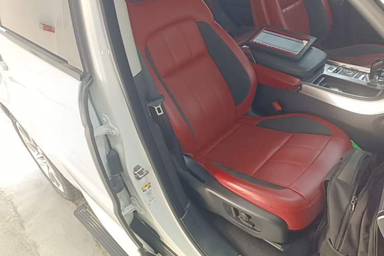 Used Land Rover Range Sport 2019 3.0 SC V6 HSE DYNAMIC Right Front Seat