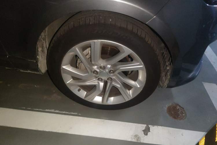 Used Land Rover Range Sport 2019 3.0 SC V6 HSE DYNAMIC Right Front Wheel Hub
