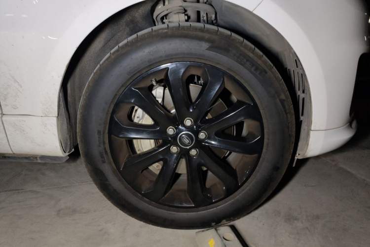 Used Land Rover Range Sport 2019 3.0 SC V6 Special Edition Right Front Wheel Hub