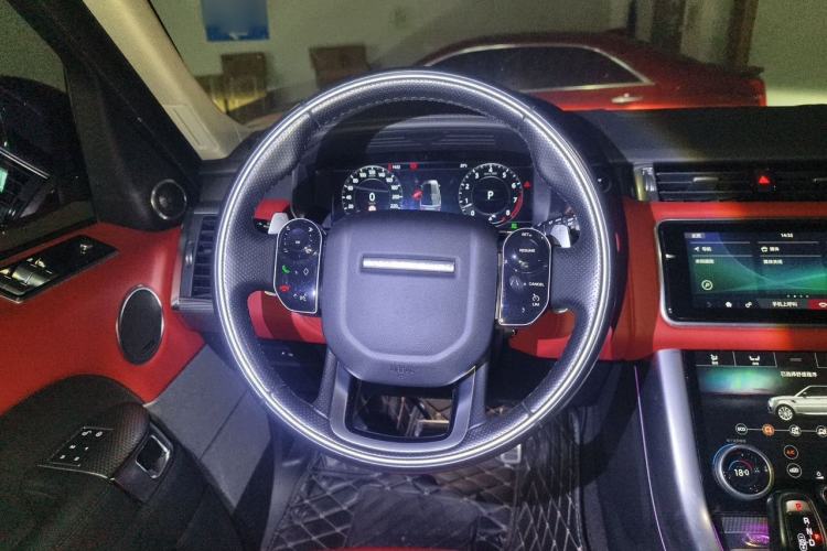 Used Land Rover Range Sport 2019 3.0 L6 HSE DYNAMIC Steering Wheel