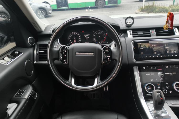 Used Land Rover Range Sport 2019 3.0 L6 HSE DYNAMIC Steering Wheel