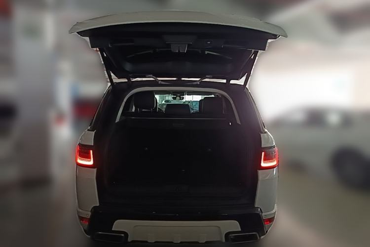 Used Land Rover Range Sport 2019 3.0 L6 HSE DYNAMIC Trunk