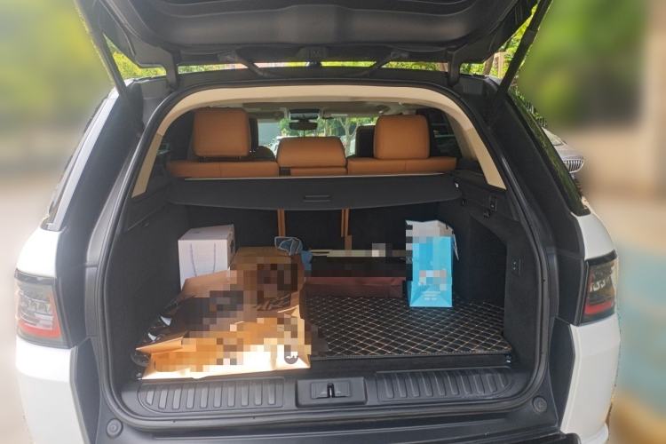 Used Land Rover Range Sport 2019 3.0 L6 HSE DYNAMIC Trunk