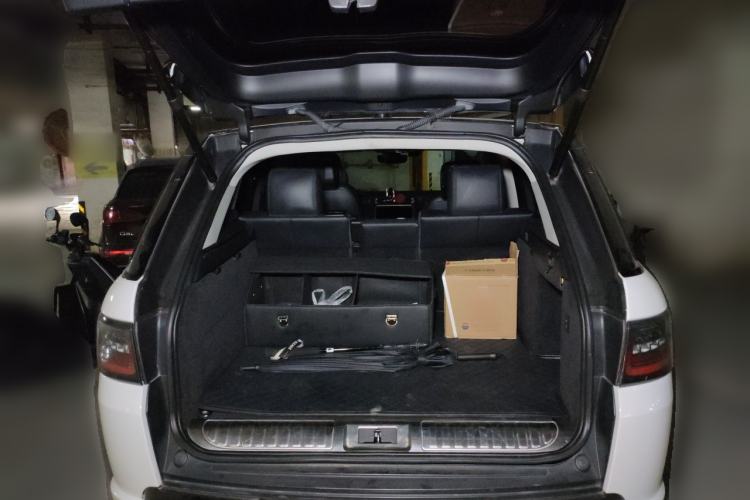 Used Land Rover Range Sport 2019 3.0 SC V6 Special Edition Trunk
