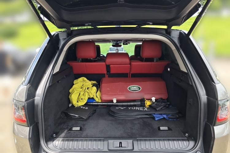 Used Land Rover Range Sport 2019 3.0 L6 HSE DYNAMIC Trunk