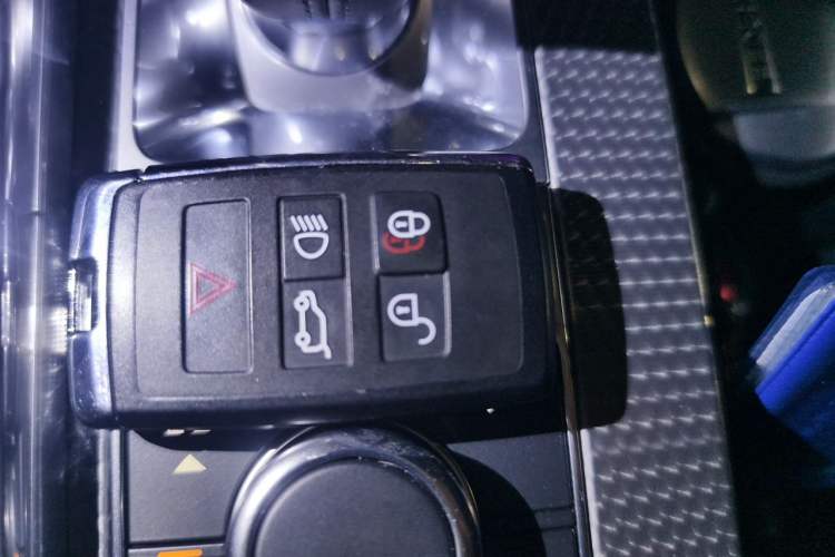Used Land Rover Range Sport 2019 3.0 L6 HSE DYNAMIC Vehicle Key