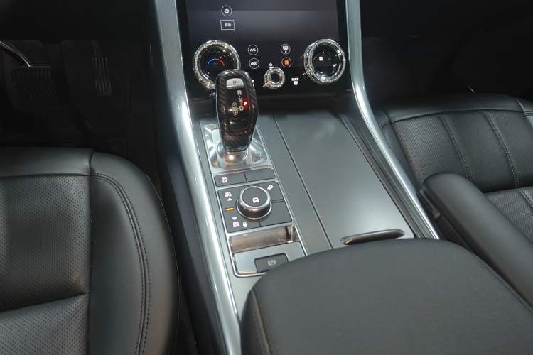 Used Land Rover Range Sport 2019 3.0 SC V6 Special Edition Gear Lever