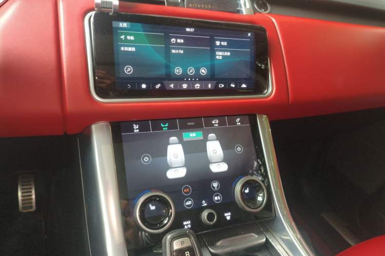 Used Land Rover Range Sport 2020 3.0 L6 HSE DYNAMIC Audio And AC Panel