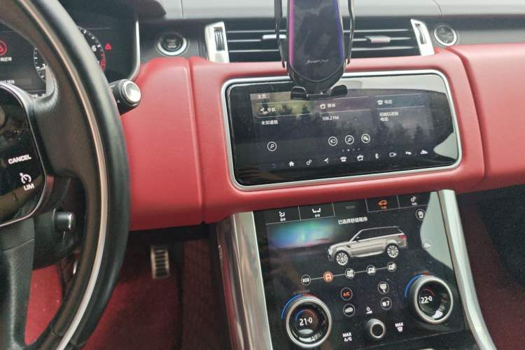 Used Land Rover Range Sport 2020 3.0 L6 HSE DYNAMIC Audio And AC Panel