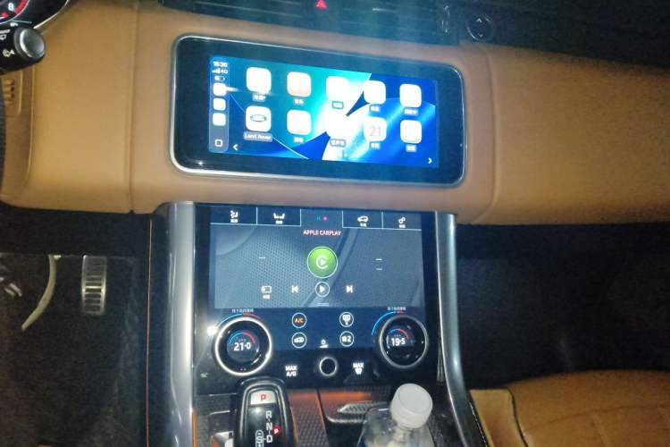 Used Land Rover Range Sport 2020 3.0 L6 HSE DYNAMIC Audio And AC Panel