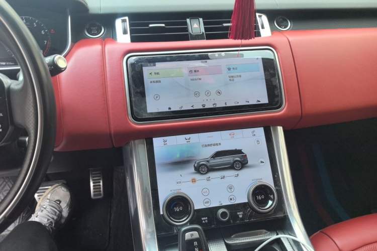 Used Land Rover Range Sport 2020 3.0 L6 HSE DYNAMIC Audio And AC Panel