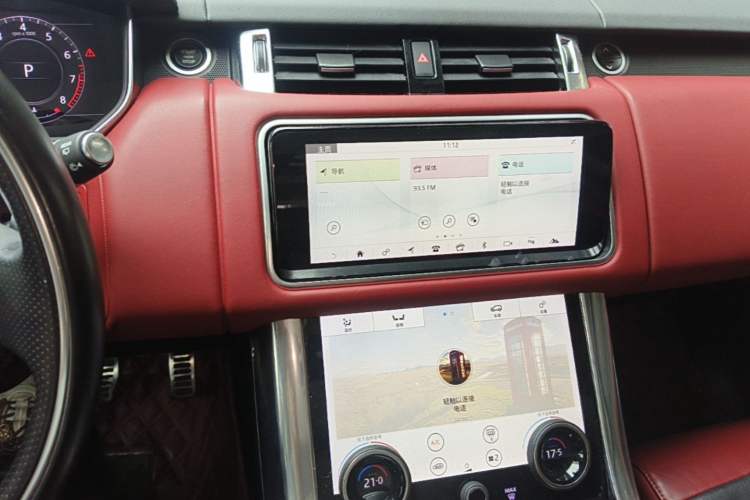 Used Land Rover Range Sport 2020 3.0 L6 HSE DYNAMIC Audio And AC Panel