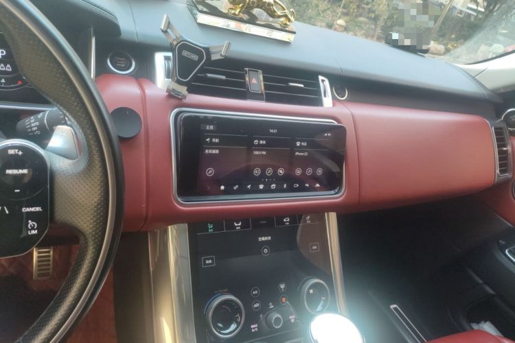 Used Land Rover Range Sport 2020 3.0 L6 HSE DYNAMIC Audio And AC Panel