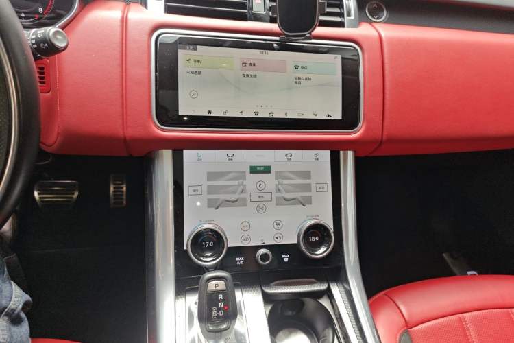 Used Land Rover Range Sport 2020 3.0 L6 HSE DYNAMIC Audio And AC Panel