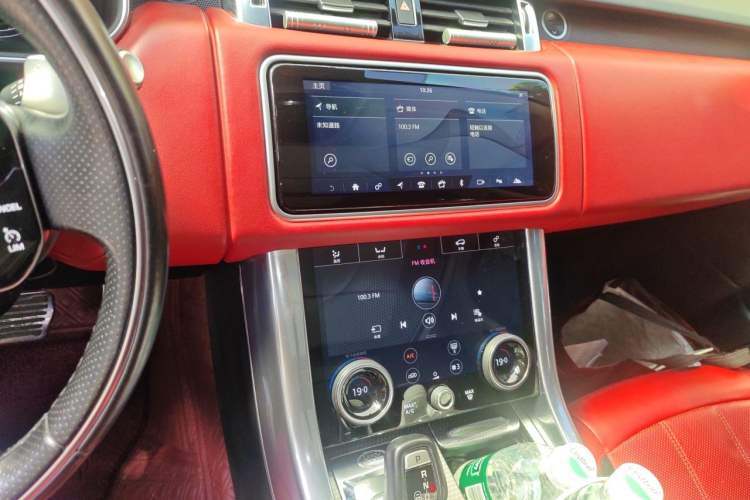 Used Land Rover Range Sport 2020 3.0 L6 SE Audio And AC Panel