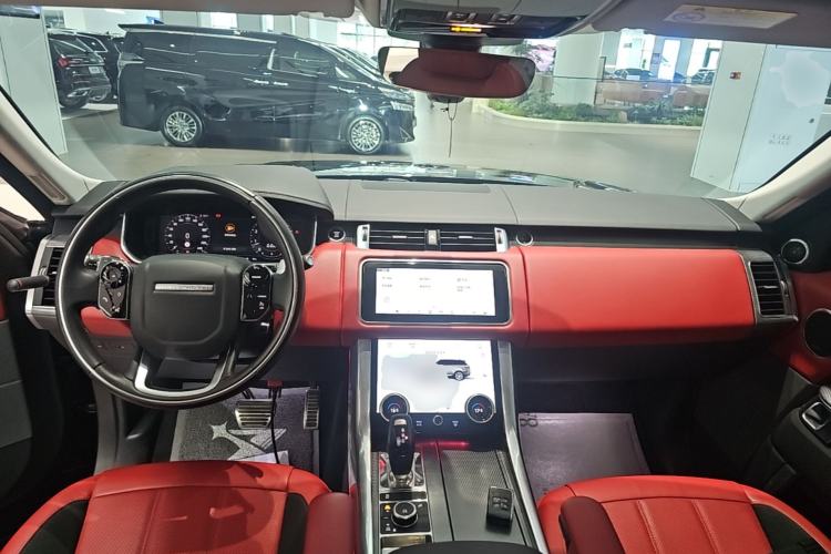 Used Land Rover Range Sport 2020 3.0 L6 HSE DYNAMIC Center Console