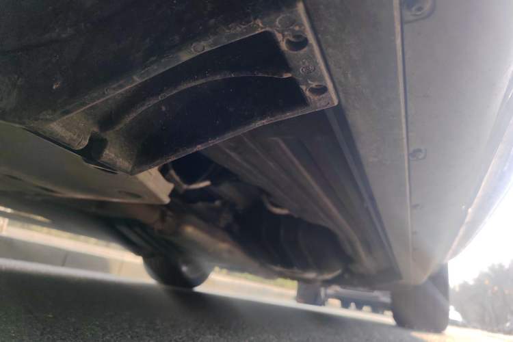 Used Land Rover Range Sport 2020 3.0 L6 HSE DYNAMIC Chassis Front Left
