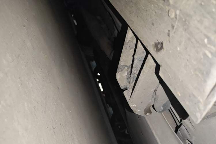 Used Land Rover Range Sport 2020 3.0 L6 HSE DYNAMIC Chassis Front Right