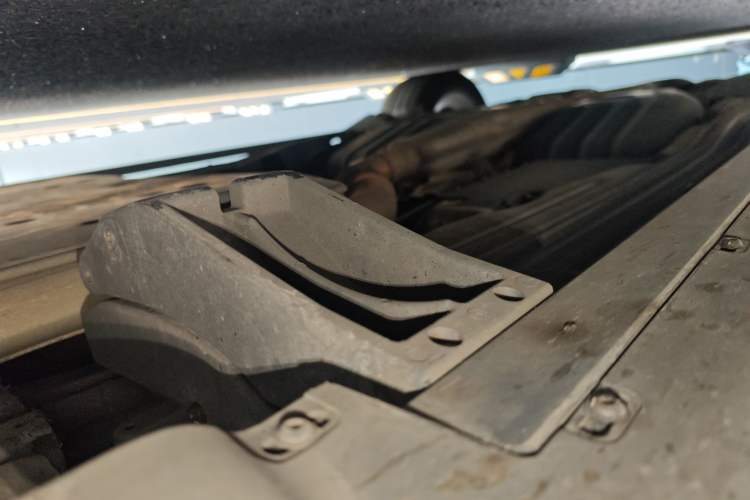 Used Land Rover Range Sport 2020 3.0 L6 HST Chassis Front Right