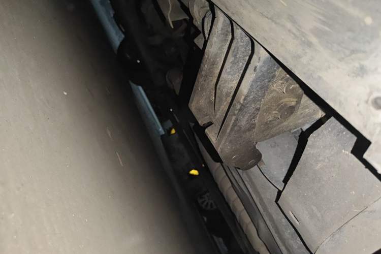 Used Land Rover Range Sport 2020 3.0 L6 HSE DYNAMIC Chassis Rear Left