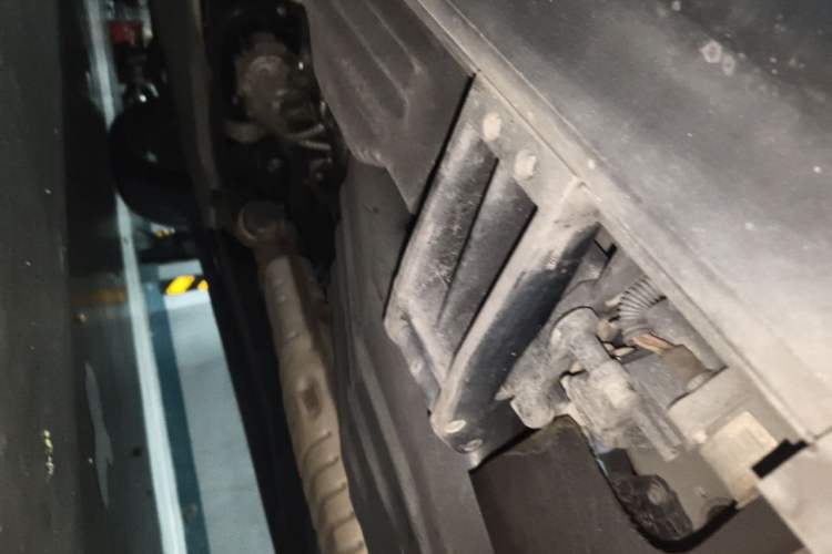 Used Land Rover Range Sport 2020 3.0 L6 HSE DYNAMIC Chassis Rear Left