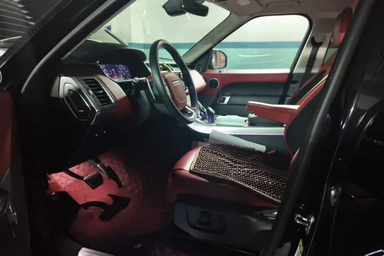 Used Land Rover Range Sport 2020 3.0 L6 HSE DYNAMIC Driver Seat
