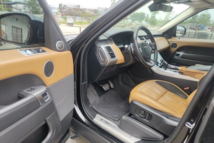 Used Land Rover Range Sport 2020 3.0 L6 HSE DYNAMIC Driver Seat