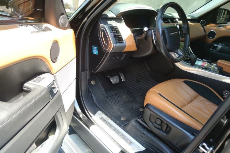 Used Land Rover Range Sport 2020 3.0 L6 HSE DYNAMIC Driver Seat