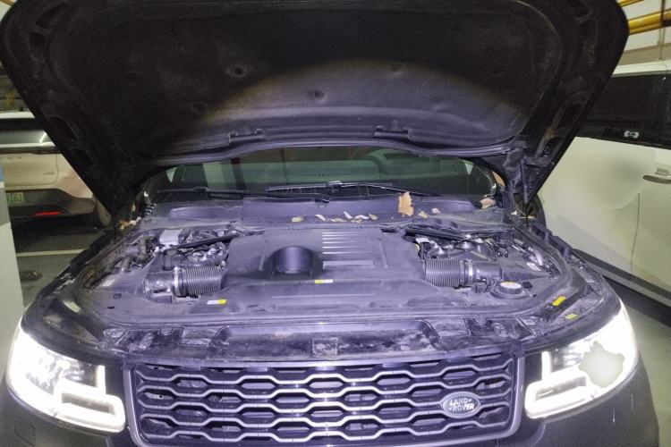 Used Land Rover Range Sport 2020 3.0 L6 HSE DYNAMIC Engine Bay