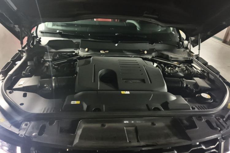 Used Land Rover Range Sport 2020 3.0 L6 HSE DYNAMIC Engine Bay