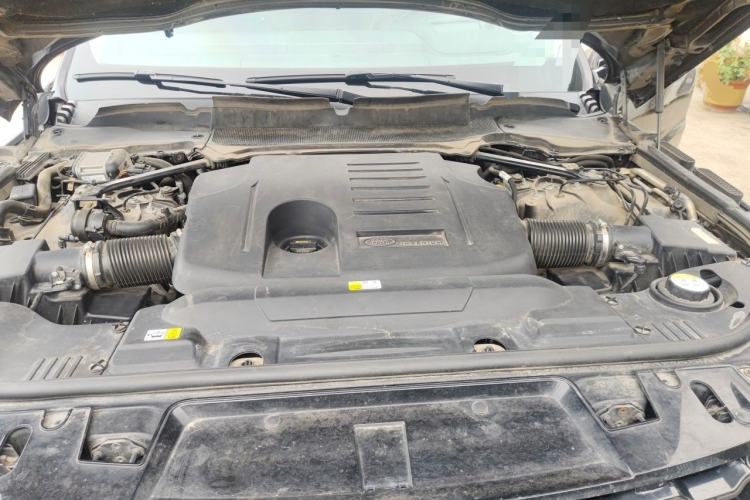 Used Land Rover Range Sport 2020 3.0 L6 HSE DYNAMIC Engine Bay