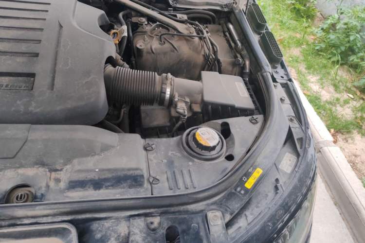 Used Land Rover Range Sport 2020 3.0 L6 HSE DYNAMIC Engine Bay Left