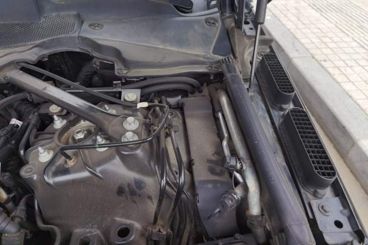 Used Land Rover Range Sport 2020 3.0 L6 HSE DYNAMIC Engine Bay Left