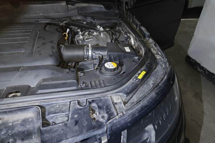 Used Land Rover Range Sport 2020 3.0 L6 HSE DYNAMIC Engine Bay Left