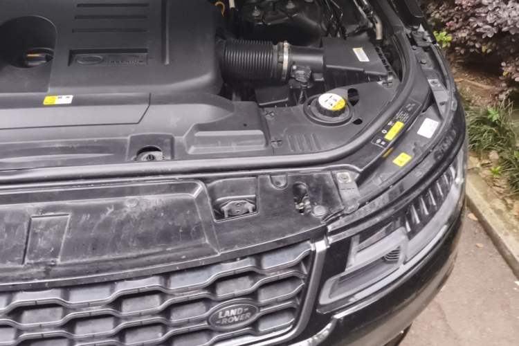 Used Land Rover Range Sport 2020 3.0 L6 HSE DYNAMIC Engine Bay Left