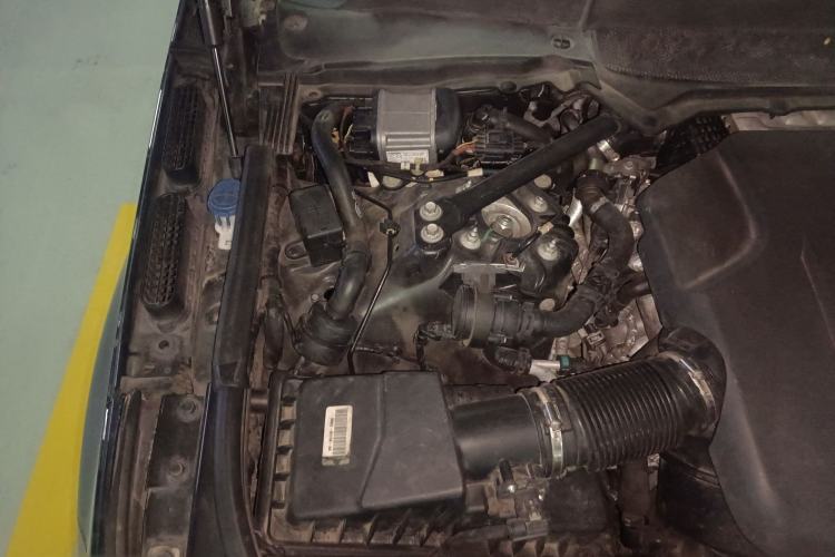 Used Land Rover Range Sport 2020 3.0 L6 HSE DYNAMIC Engine Bay Right
