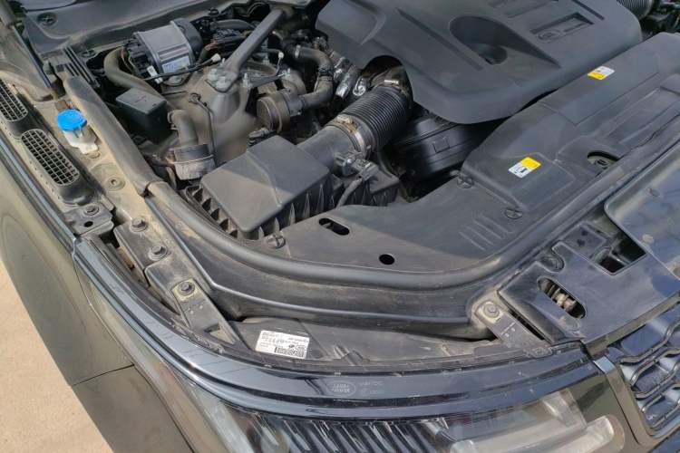Used Land Rover Range Sport 2020 3.0 L6 HSE DYNAMIC Engine Bay Right