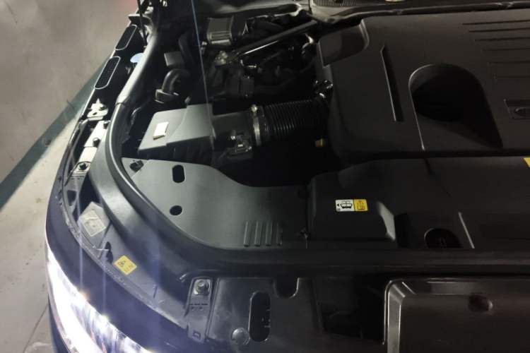 Used Land Rover Range Sport 2020 3.0 L6 HSE DYNAMIC Engine Bay Right