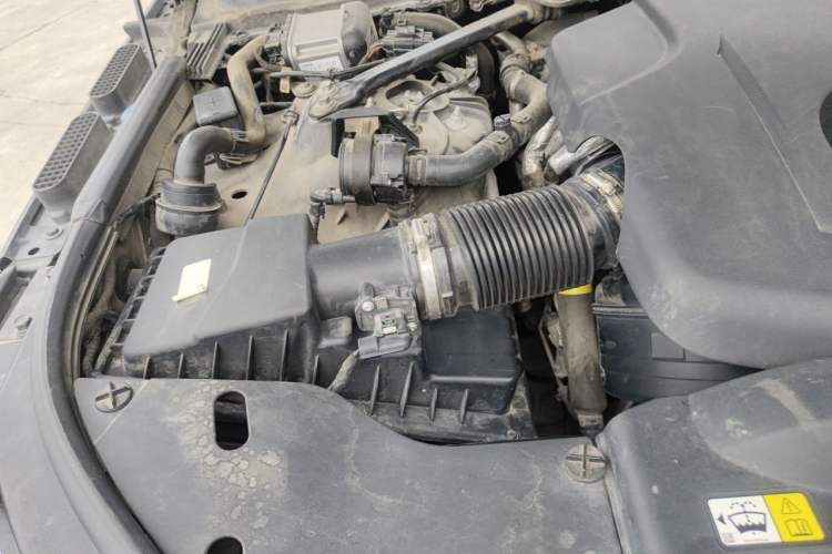 Used Land Rover Range Sport 2020 3.0 L6 HSE DYNAMIC Engine Bay Right