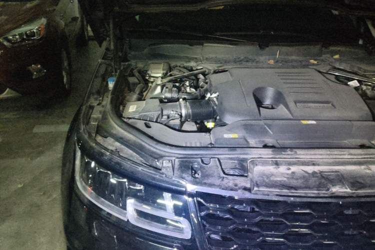 Used Land Rover Range Sport 2020 3.0 L6 HSE DYNAMIC Engine Bay Right