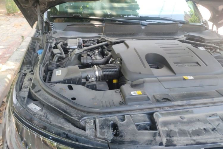 Used Land Rover Range Sport 2020 3.0 L6 HSE DYNAMIC Engine Bay Right