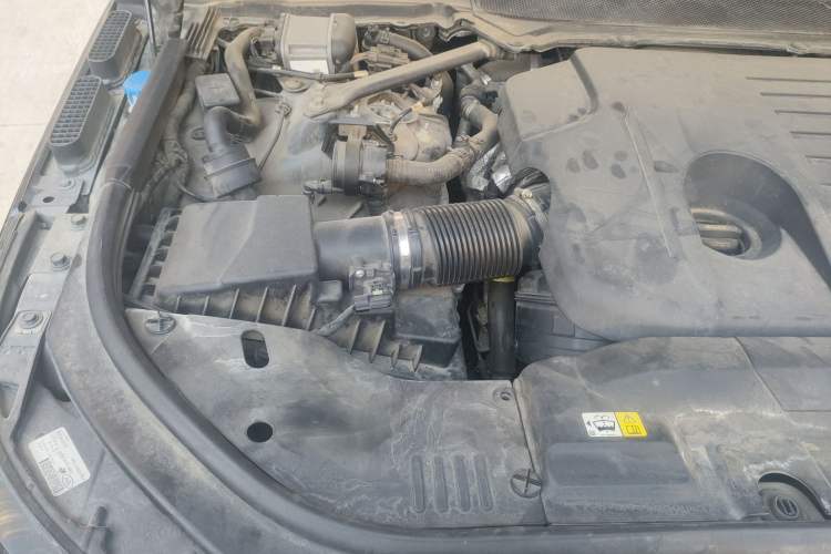 Used Land Rover Range Sport 2020 3.0 L6 HSE DYNAMIC Engine Bay Right