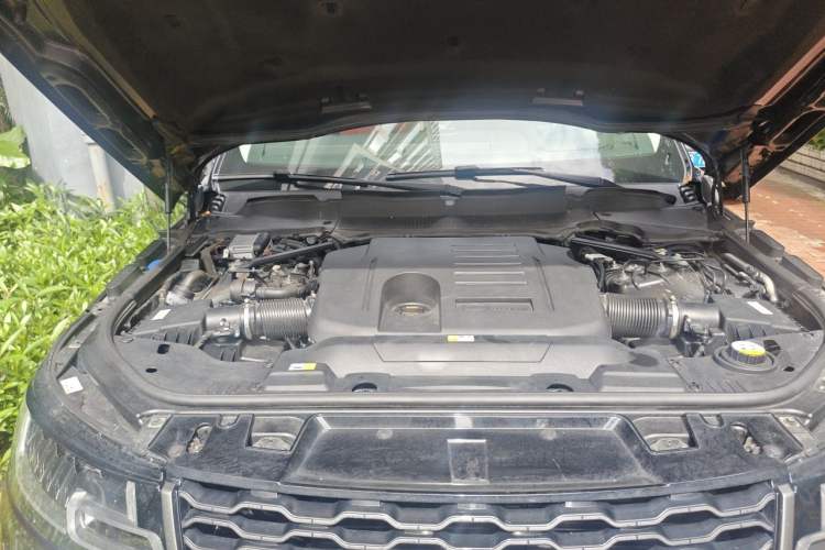 Used Land Rover Range Sport 2020 3.0 L6 HSE DYNAMIC Engine Bay Right