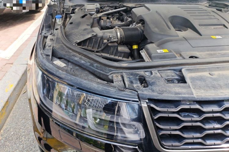 Used Land Rover Range Sport 2020 3.0 L6 HSE DYNAMIC Engine Bay Right