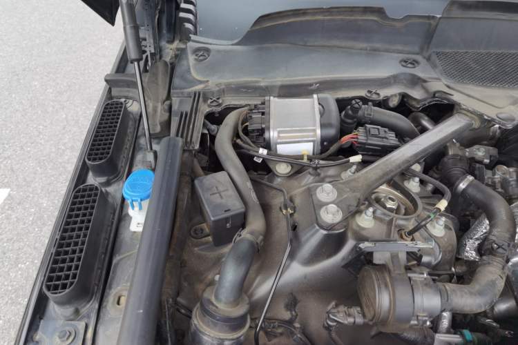 Used Land Rover Range Sport 2020 3.0 L6 HSE DYNAMIC Engine Bay Right