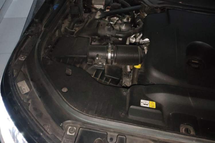 Used Land Rover Range Sport 2020 3.0 L6 SE Engine Bay Right
