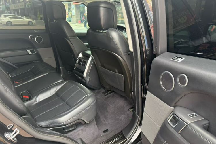 Used Land Rover Range Sport 2020 3.0 L6 SE Exterior 4
