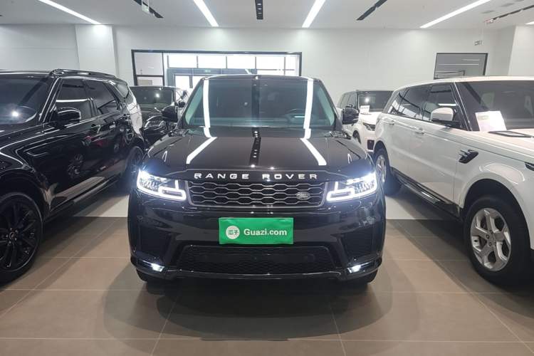 Used Land Rover Range Sport 2020 3.0 L6 HSE DYNAMIC Front